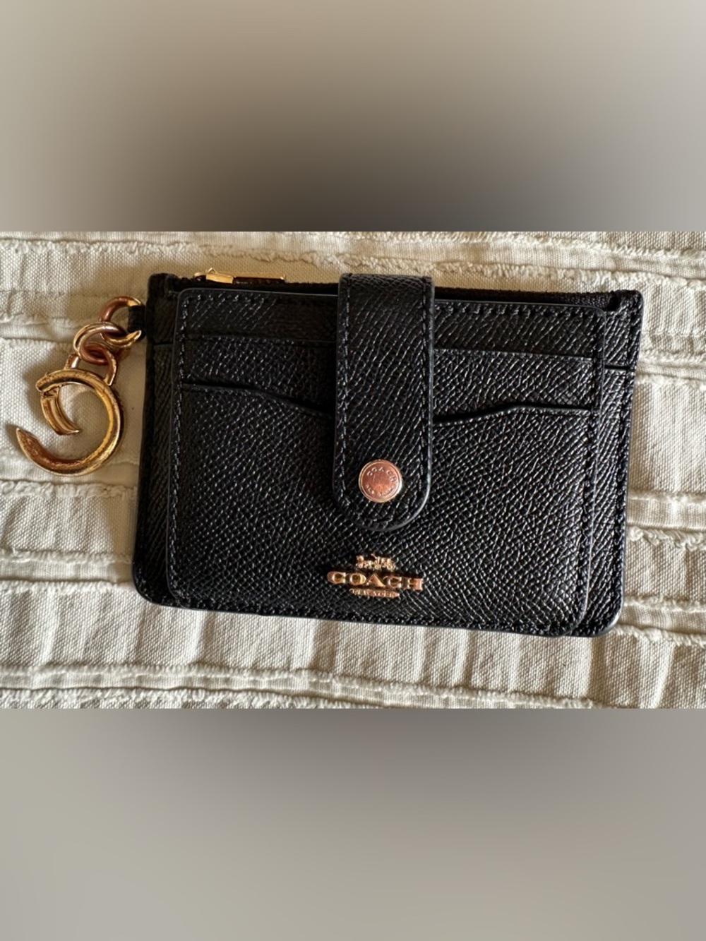 Used-Coach Card Holder Wallet, ID window and Zipper compartment